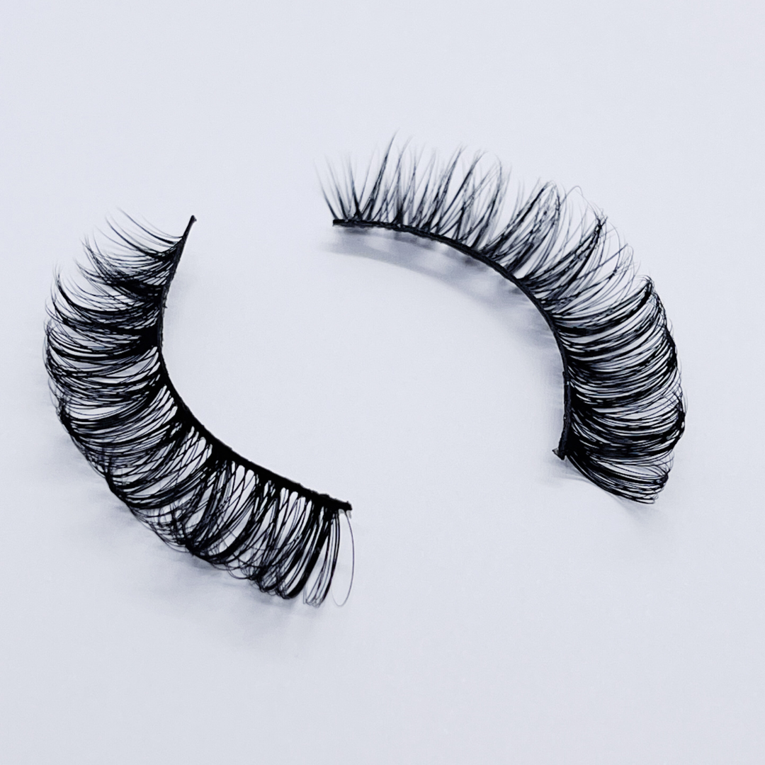 Eyelash X224E-MATERIAL GURL